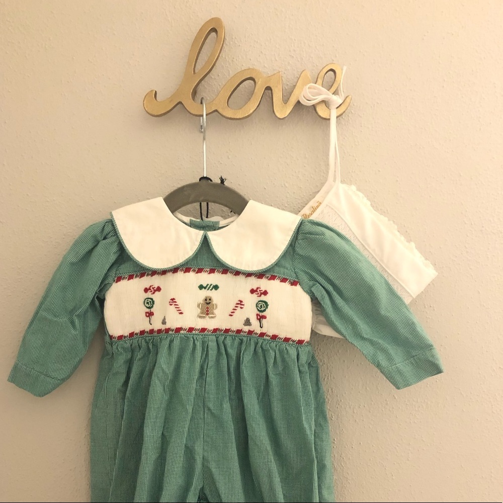 Vintage Christmas smocked baby jumper